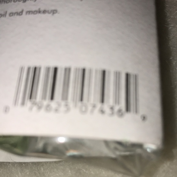 Paper facial mask 5 and mask remover sponge. - Picture 10 of 10